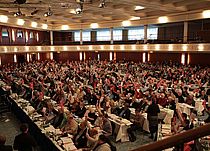 AWO Bundeskonferenz 2012 - das Bild zeigt eine Abstimmungssituation